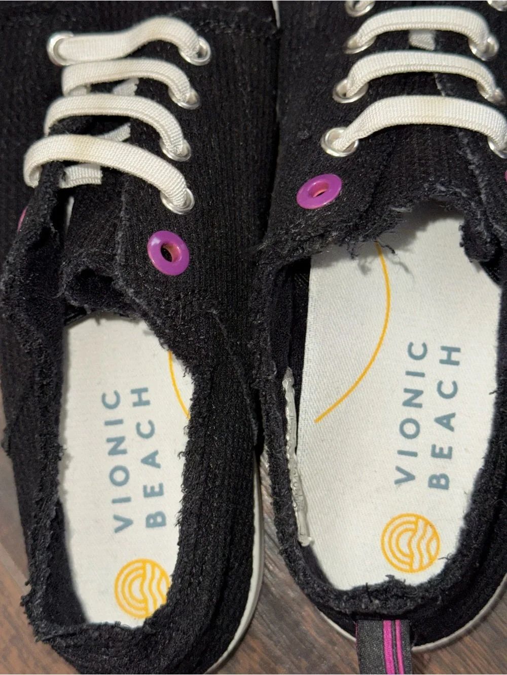 Vionic Pismo Sneaker - Picture 5 of 8